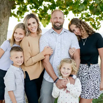 Real estate investor Dave Allred, who today has ownership in over 1,250 properties, officially retired at the age of 36 to spend more time with his family.